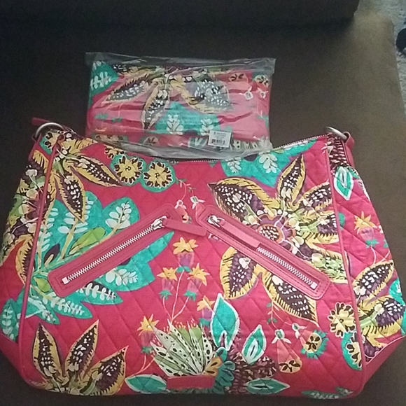 Vera Bradley Handbags - NWT Rumba Vera bradley RFID trifold and hobo bag
